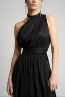 Rochie maxi din matase cu un umar gol