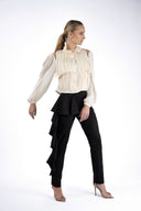 Pantaloni conici cu volan asimetric