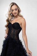 Rochie cu volane si corset structurat