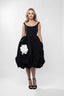 Rochie midi neagra cu floare alba aplicata