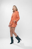 Costum sacou lejer din in peliculizat cu pantaloni scurti Burnt Orange
