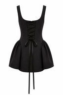 Rochie mini cu volum sculptat