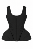 Corset sculptural cu bretele late si peplum negru