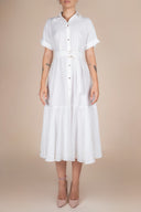 Rochie camasa midi cu volan si cordon White cu design feminin, croiala moderna si detalii statement Monarh Design