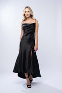 Rochie cu slit si bretele subtiri