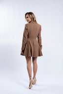 Rochie stil sacou cu clini laterali si manseta intoarsa