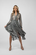 Rochie midi cu imprimeu  si nasturi decorativi
