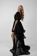 Rochie neagra cu fusta lunga detasabila si volane dramatice