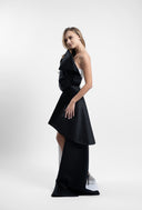 Rochie asimetrica cu funda arhitecturala
