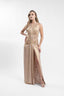 Rochie lunga aurie cu drapaje sculpturale si slit frontal