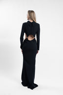 Rochie lunga cu decupaje si inele metalice
