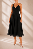 Rochie midi  cu bretele subtiri si decolteu petrecut Black